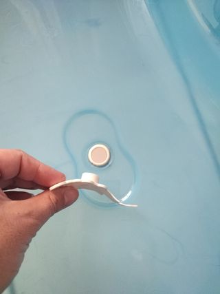 Bañera para bebé azul con soporte