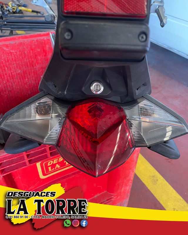 Piloto trasero Honda VFR 1200 09-16
