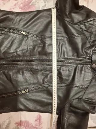 Cazadora de piel Formula Joven negra