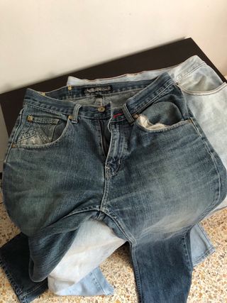2 pares de tejanos vaqueros