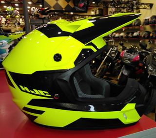 Casco de Moto Amarillo y Negro