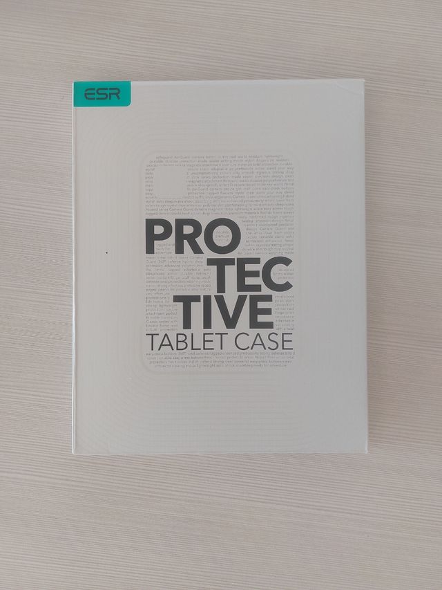 Custodia protettiva ESR per ipad 