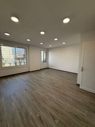 Oficina en alquiler en Eixample Nord – La Devesa en Girona