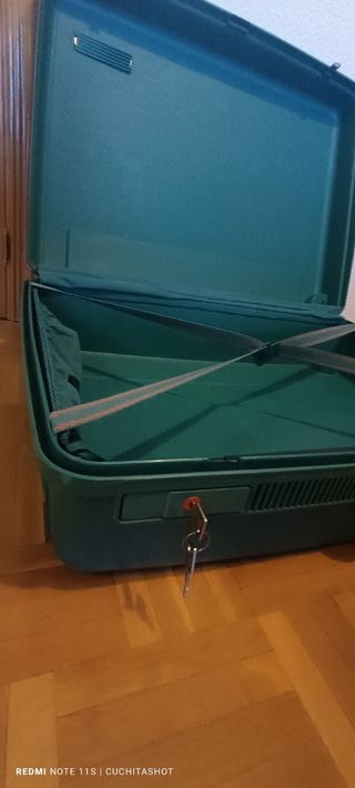 Maleta de viaje verde