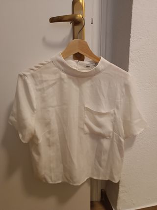 Blusa blanca marca Okeysi