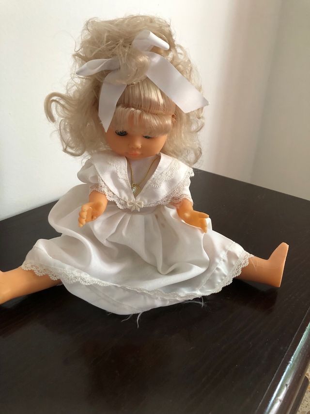 Muñeca comunión vintage rubia