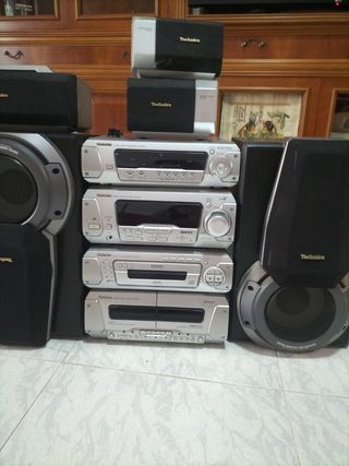 Cadena musical Technics