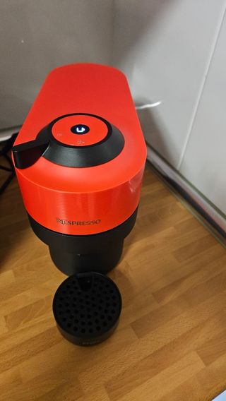 Cafetera Nespresso Vertuo Pop Roja