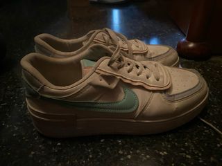 Zapatillas deportivas blancas y rosas talla 38