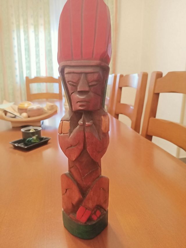 Figure in legno in stile messicano