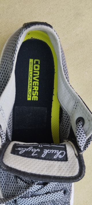 Zapatillas Converse Grises y Blancas