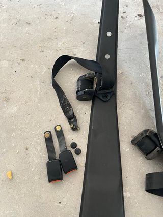 Cinturones delanteros seat ibiza mk1