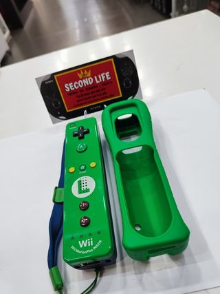 Mando Wii Edición Luigi + Funda Verde