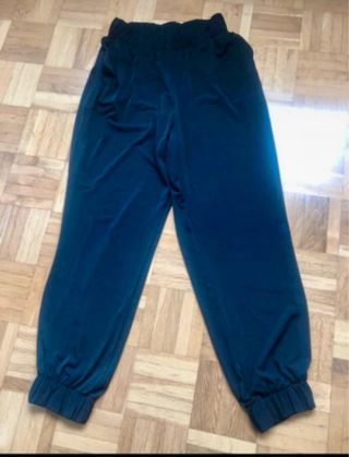 Pantalón jogger fluido Zara Talla S