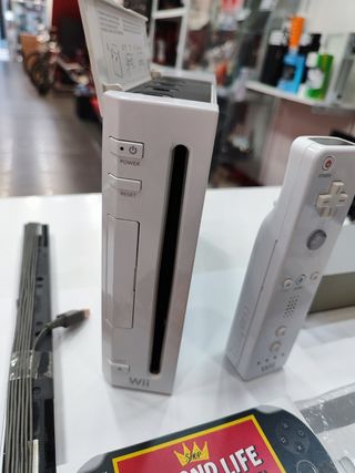 Nintendo Wii Retrocompatible Completa + Manuales 