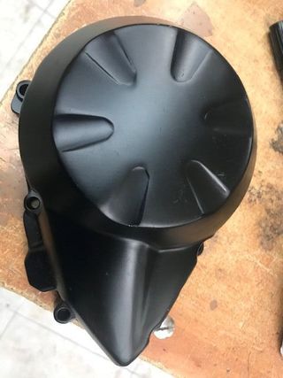 tapa de alternador negra kawasaki z 750