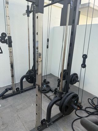 Máquina de gimnasio multifunción