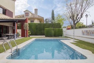 Chalet en alquiler en El Zaudín - Club de Golf en Bormujos