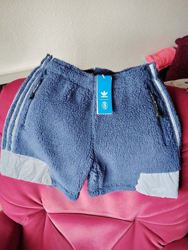 Shorts Adidas Blondey Sherpa Talla S