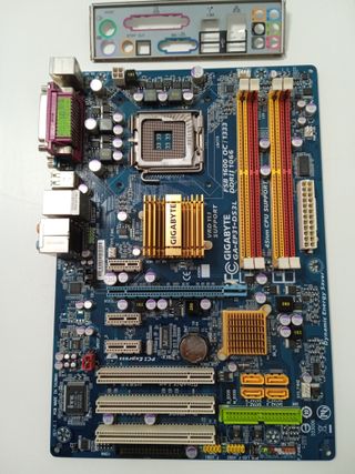 PLACA BASE GIGABYTE