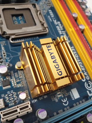 PLACA BASE GIGABYTE