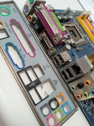 PLACA BASE GIGABYTE