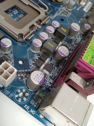 PLACA BASE GIGABYTE
