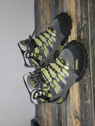 Botas Boreal Trekking Vibram