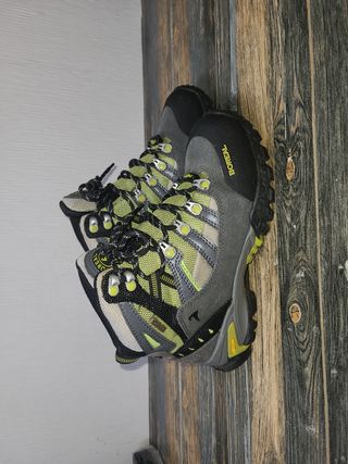 Botas Boreal Trekking Vibram