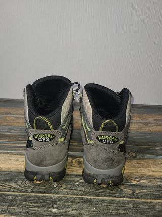 Botas Boreal Trekking Vibram