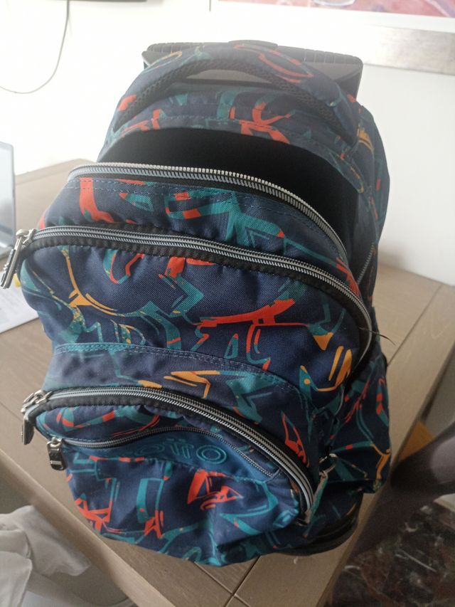 Mochila escolar con ruedas TOTTO