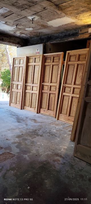 Puertas antiguas de madera recuperadas