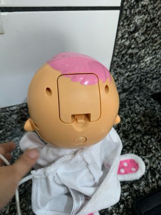 Bebé Llorón con traje de conejo y chupete