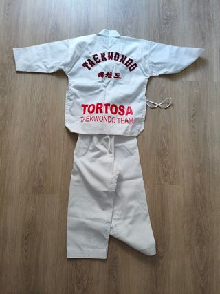 Dobok Taekwondo Tortosa Talla 00 (120cm)