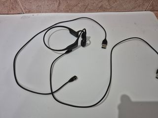 Auriculares AfterShokz Negros