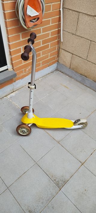 Patinete infantil 3 ruedas amarillo