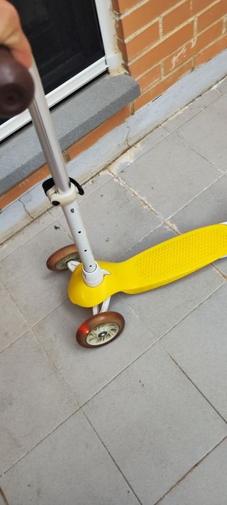 Patinete infantil 3 ruedas amarillo