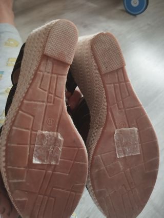 Sandalias cuña negras T. 40