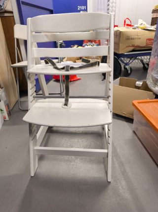 Silla evolutiva blanca