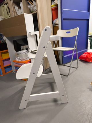 Silla evolutiva blanca