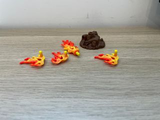 Playmobil fuego con brasas
