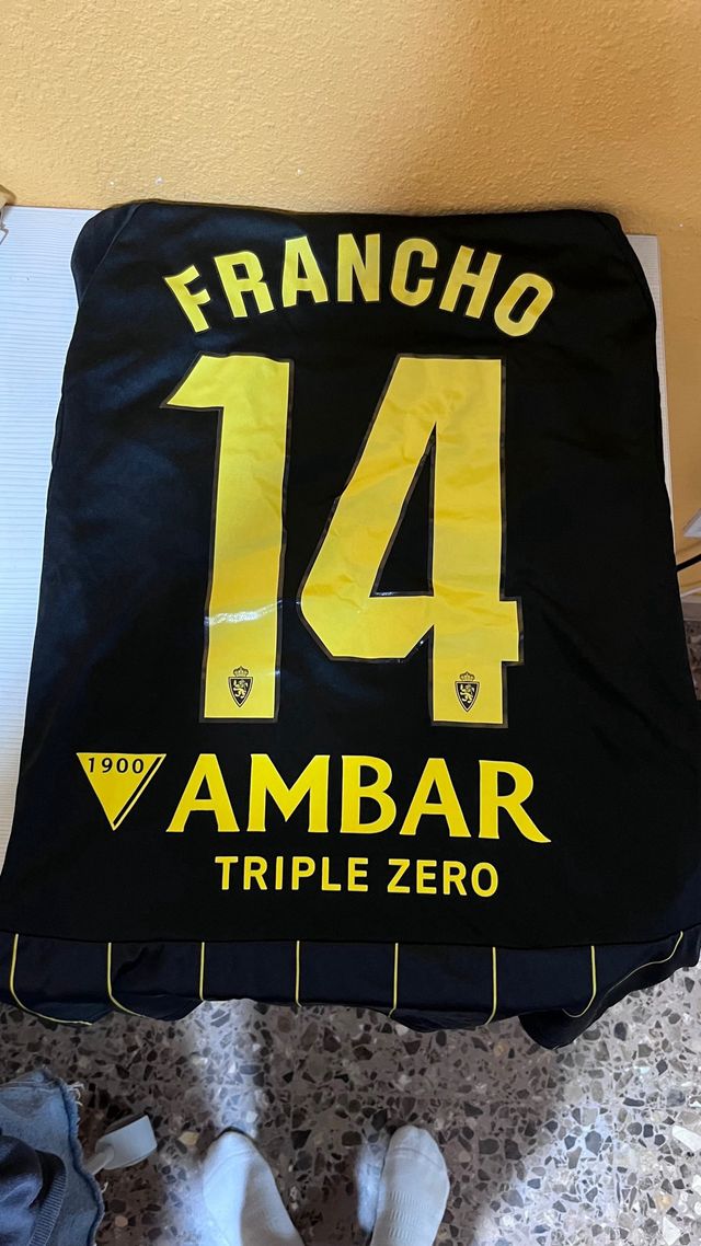 Camiseta Adidas Zaragoza Abeja.