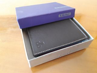 Cartera DB Piel Marrón Hecha a Mano Nueva
