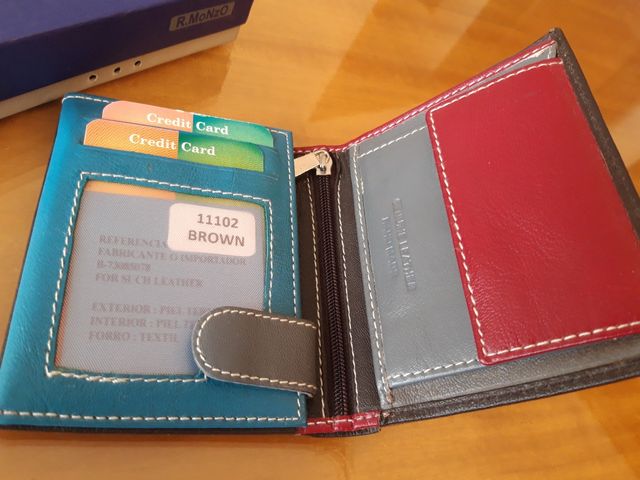 Cartera DB Piel Marrón Hecha a Mano Nueva