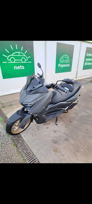 Yamaha XMAX 300cc Tech Max 2021