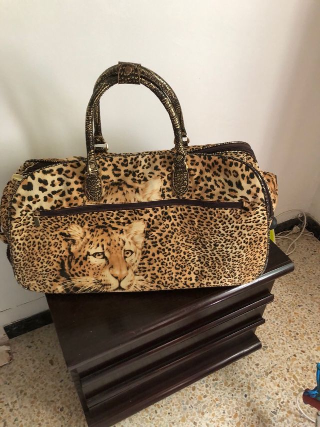 Bolsa de viaje con estampado de leopardo