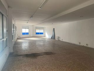 Local comercial en alquiler en Centre - Eixample – Can Llobet – Can Serra en Barbera del Vallès
