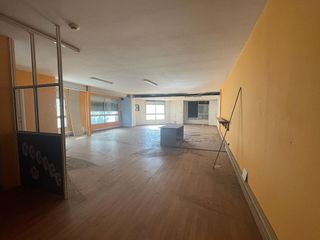 Local comercial en alquiler en Centre - Eixample – Can Llobet – Can Serra en Barbera del Vallès
