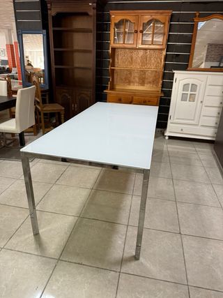 Mesa de comedor cristal y metal