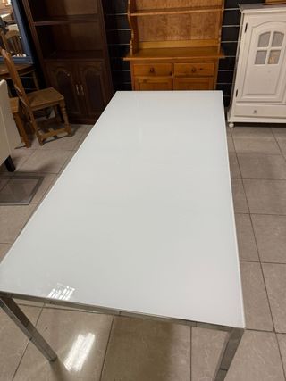 Mesa de comedor cristal y metal